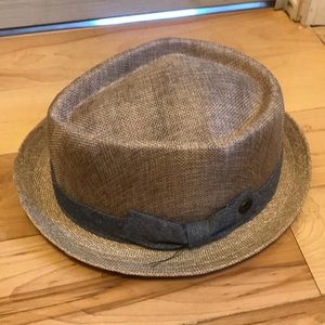 ⭐️ last chance donating Saturday Unisex.  New